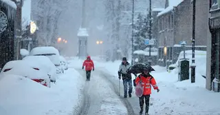 তীব্র তুষার ঝড়ে স্থবির যুক্তরাজ্য